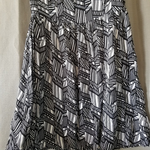 Gap | Midi Abstract Design Dress - Picture 11 of 11